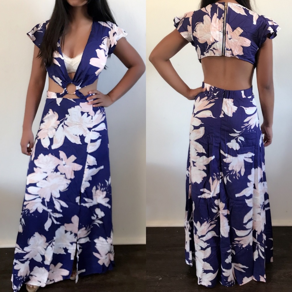 🎉Host Pick🎉Sexy Blue & Peach Floral Maxi Dress